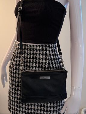 Jones New York Signature Black Pebbled Crossbody Bag Silver Chain